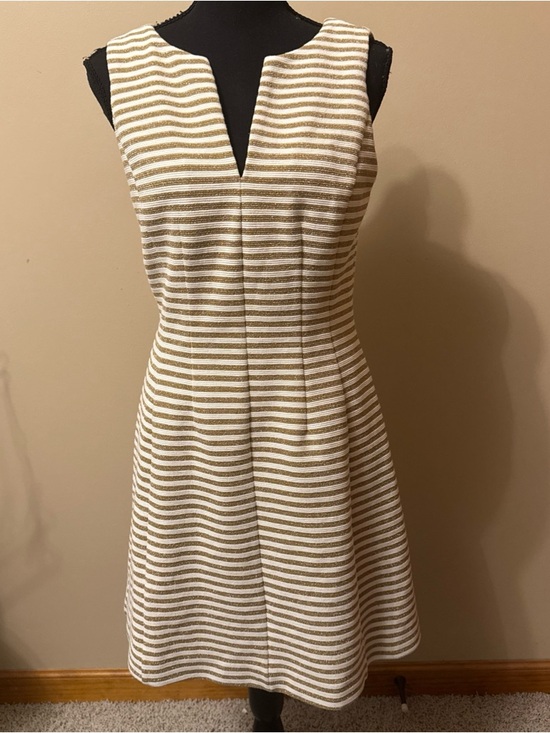 Lilly Pulitzer Dresses & Skirts - Lilly Pulitzer Gold and white Striped V-Notch Fit & Flare Midi Dress